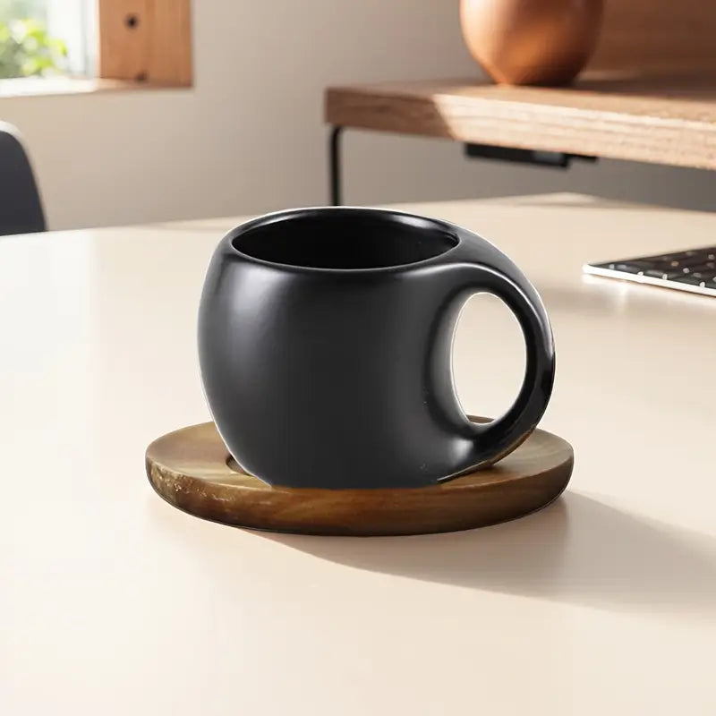 ClayHaven - 陶器のコーヒーカップと木製ソーサー