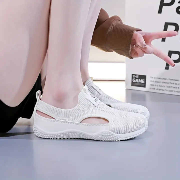 Aderia - 通気性スリップオンスニーカー