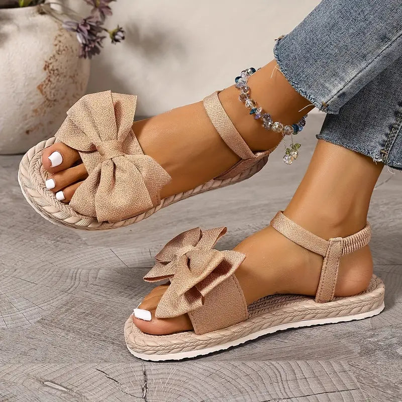 Michela - スタイリッシュで快適なサンダル