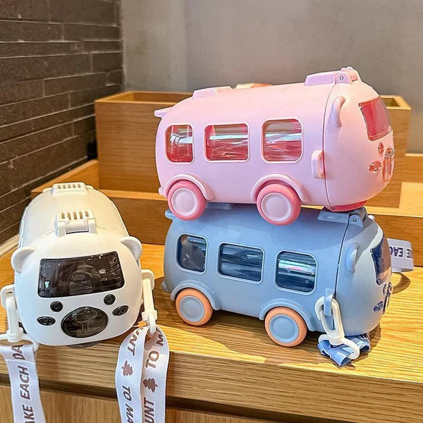 AquaBus - ポータブルバス型ウォーターボトル