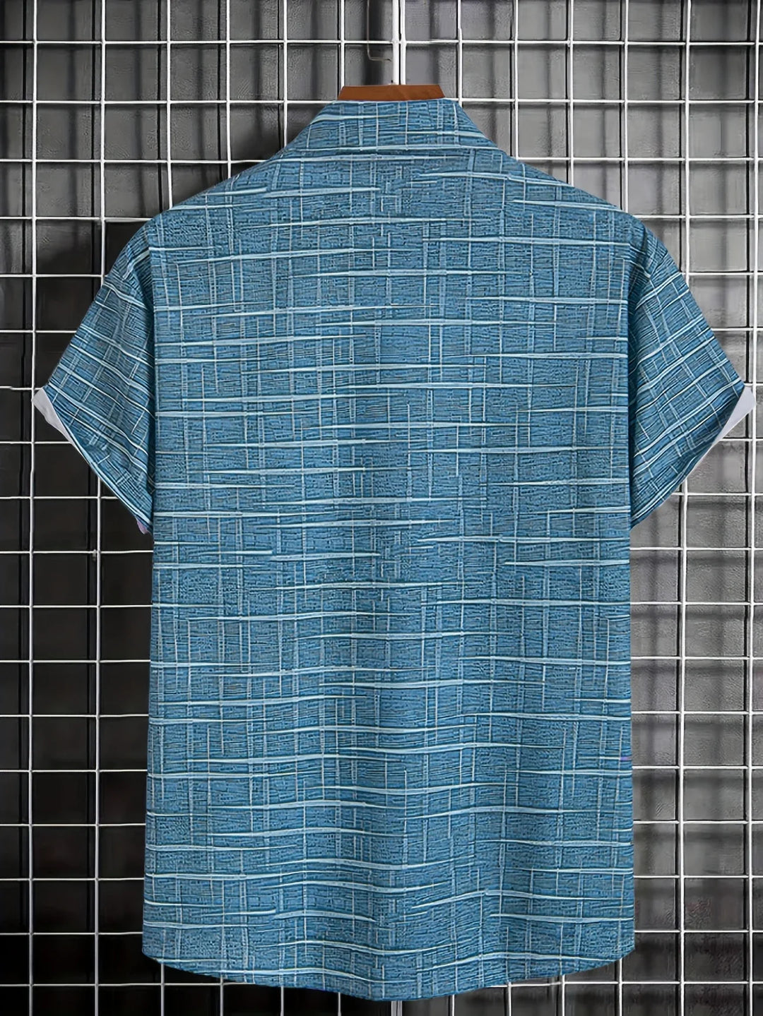Haroyan - スタイリッシュなチェックストライプ柄シャツ