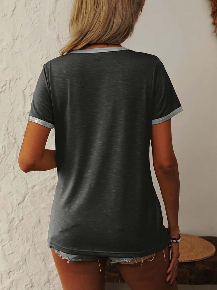 Krissy - カジュアル クルーネック Tシャツ