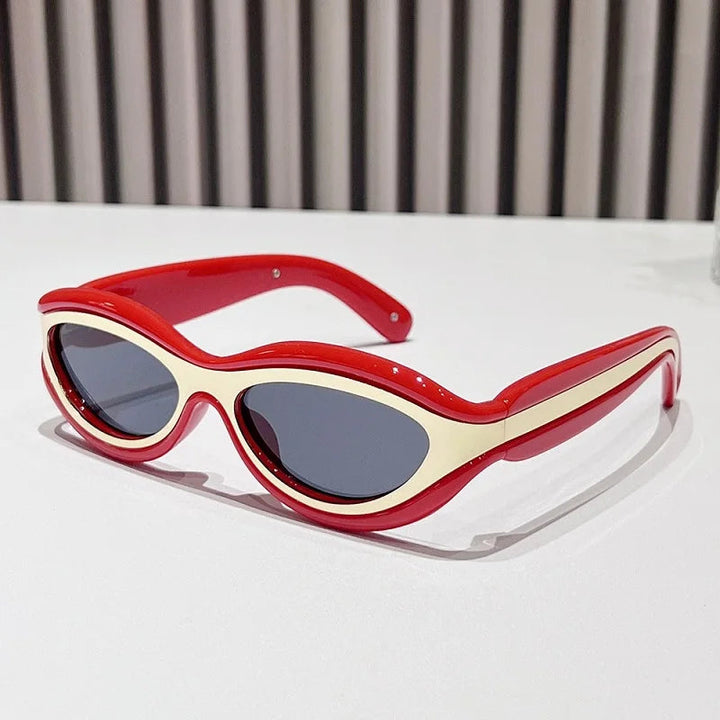LuxVision - スタイリッシュなサングラス