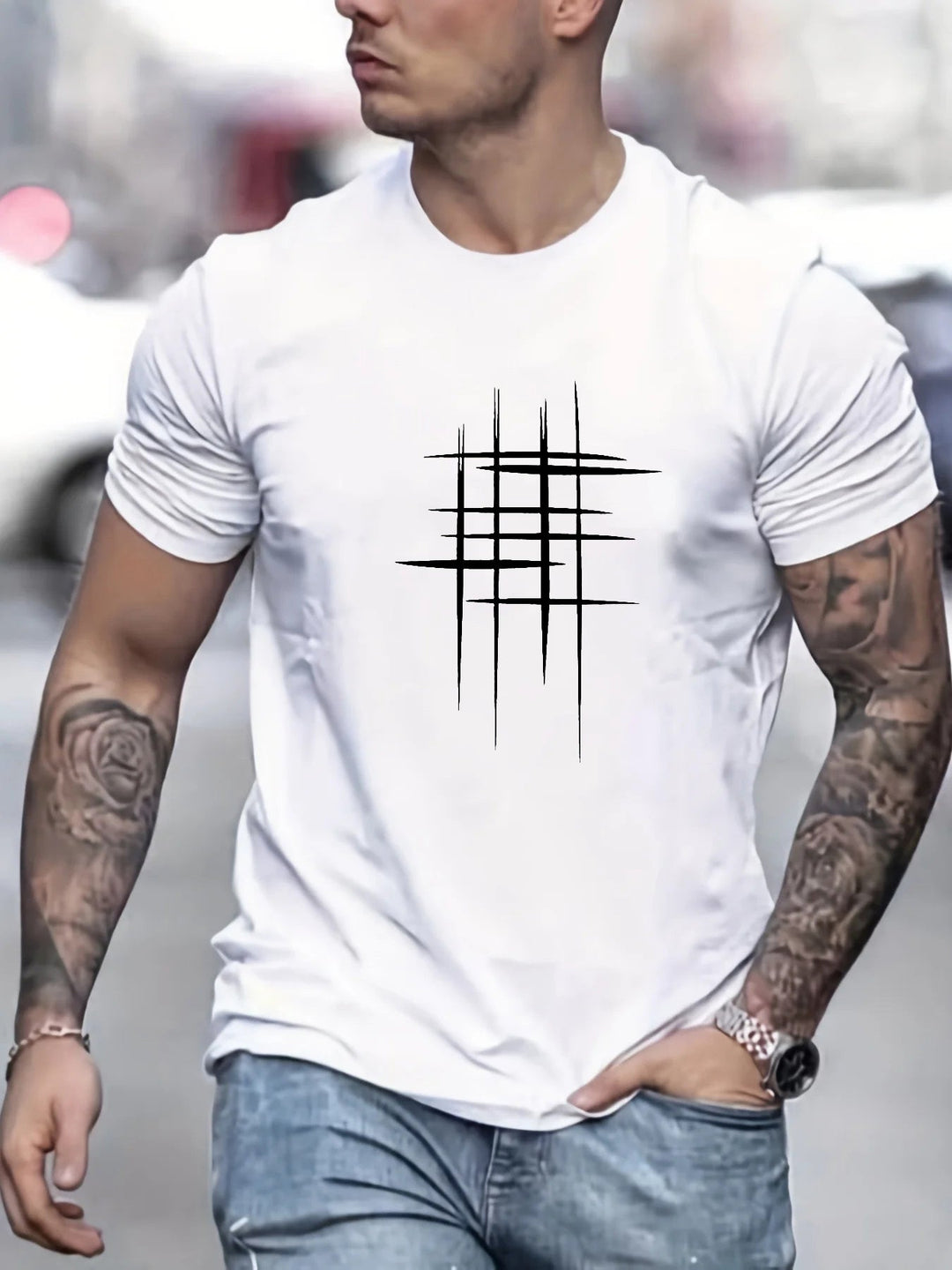 Pantazis - エレガントなラウンドネックTシャツ、グラフィックプリント入り