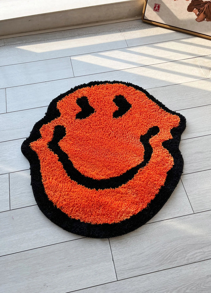 Smiloop - ホームデコレーション用のひねりを加えたスマイルラグ