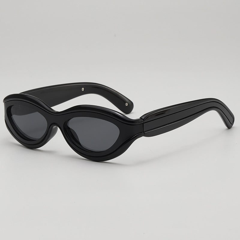 LuxVision - スタイリッシュなサングラス