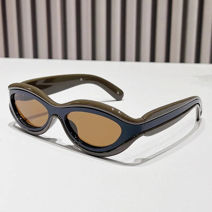 LuxVision - スタイリッシュなサングラス
