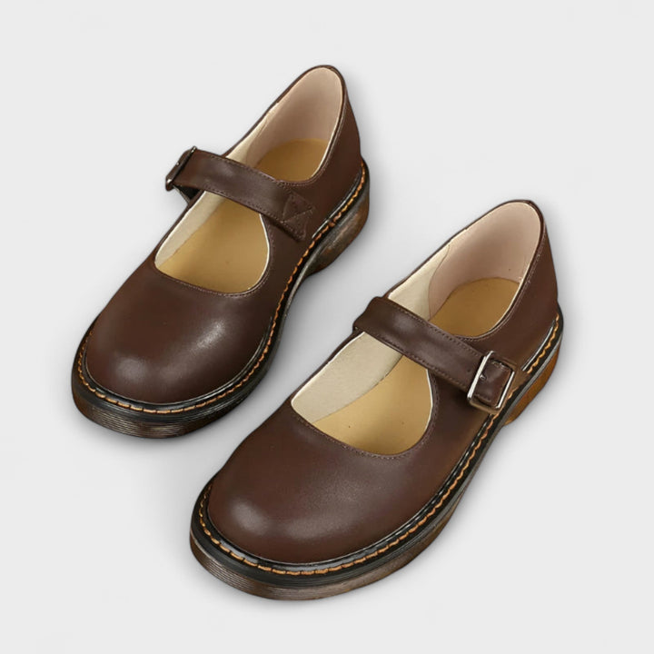 Yolanda - スタイリッシュなレザーシューズ ストラップ付き