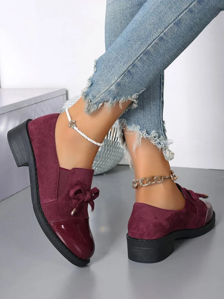 Azahra - エレガントなスリップオンローファー（リボン付き）