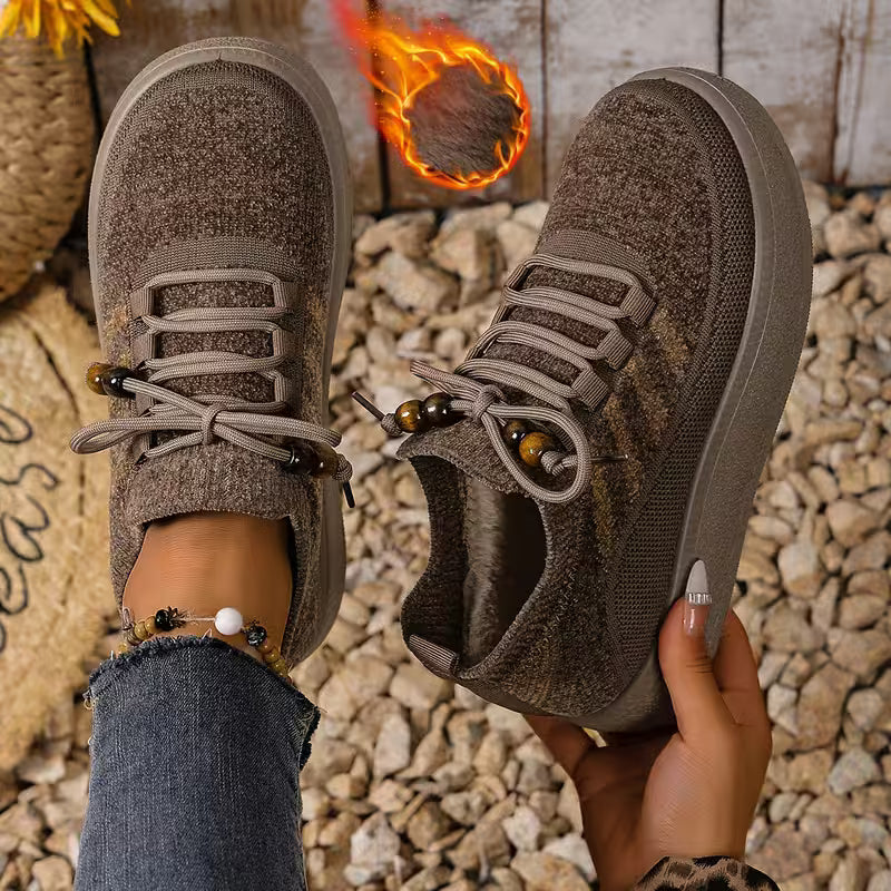 Zaria - 快適なレースアップスニーカー