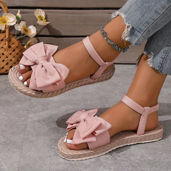 Michela - スタイリッシュで快適なサンダル