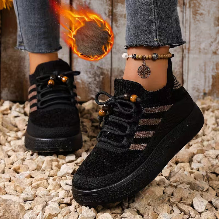 Zaria - 快適なレースアップスニーカー