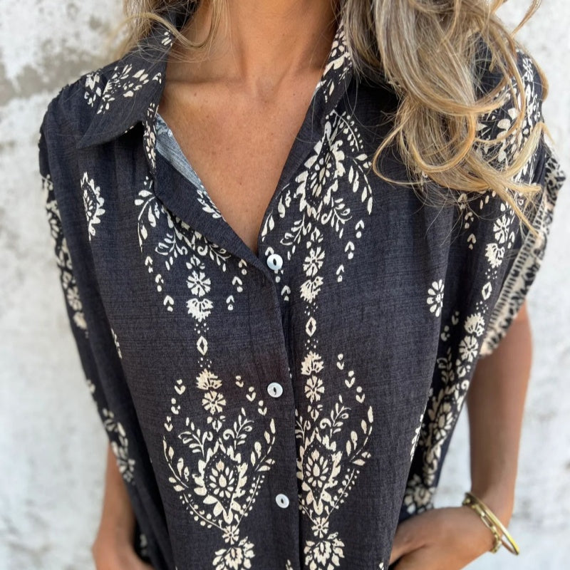 Marjorie - プリント入りワイドカットドレス、半袖、ポケット付き